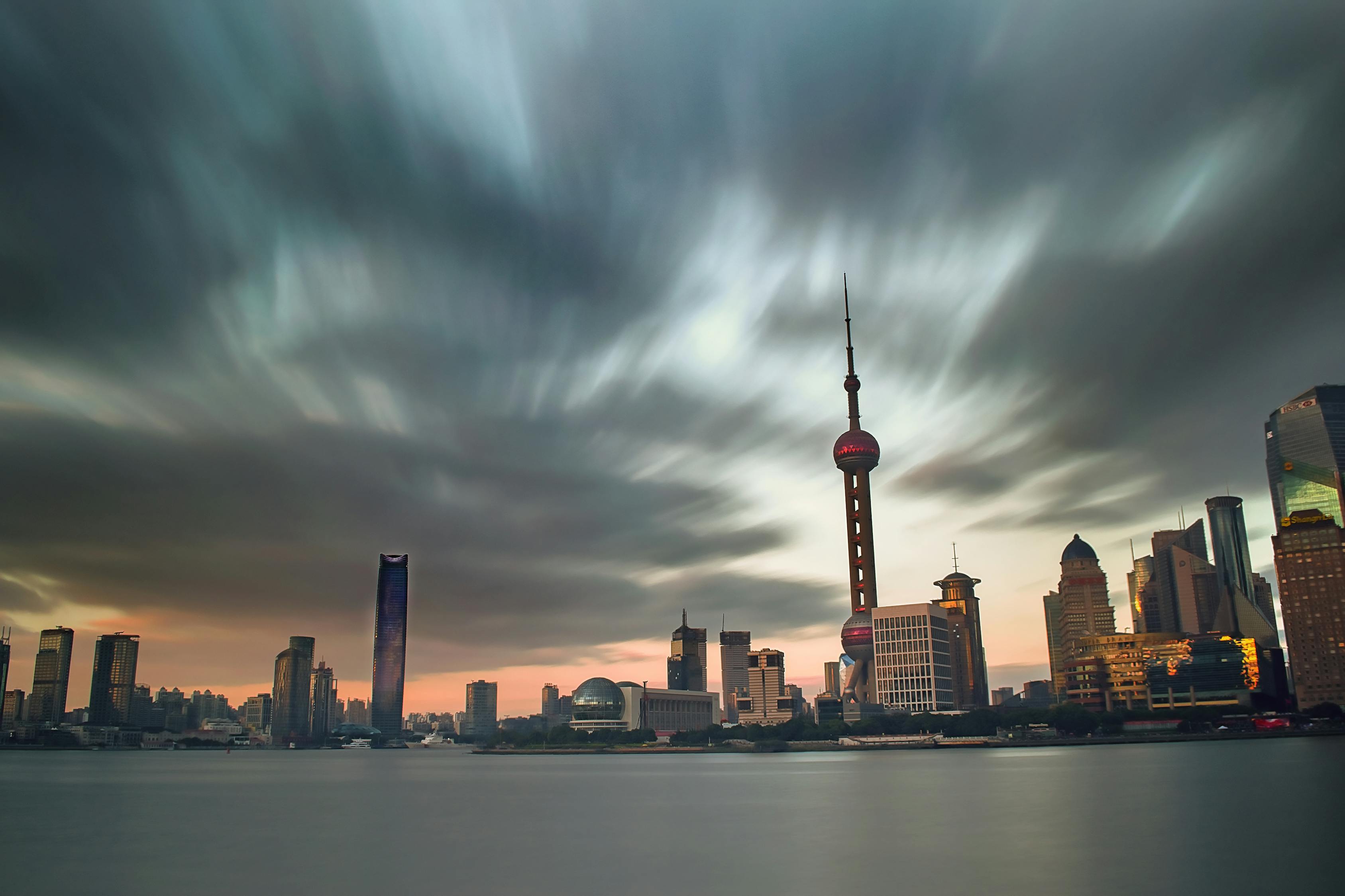 上海明星酒吧，星光熠熠的夜生活新地标