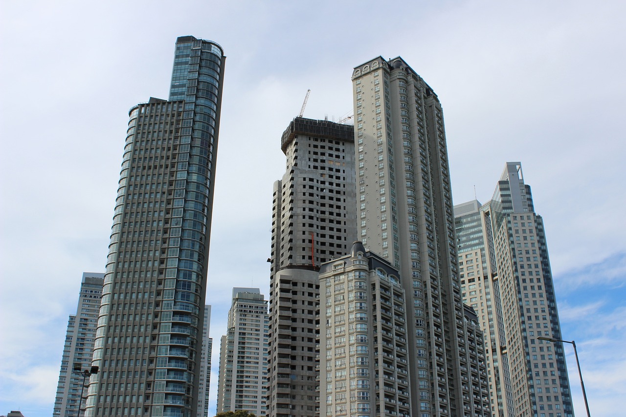 明月新城最新房价信息及其市场趋势深度解析
