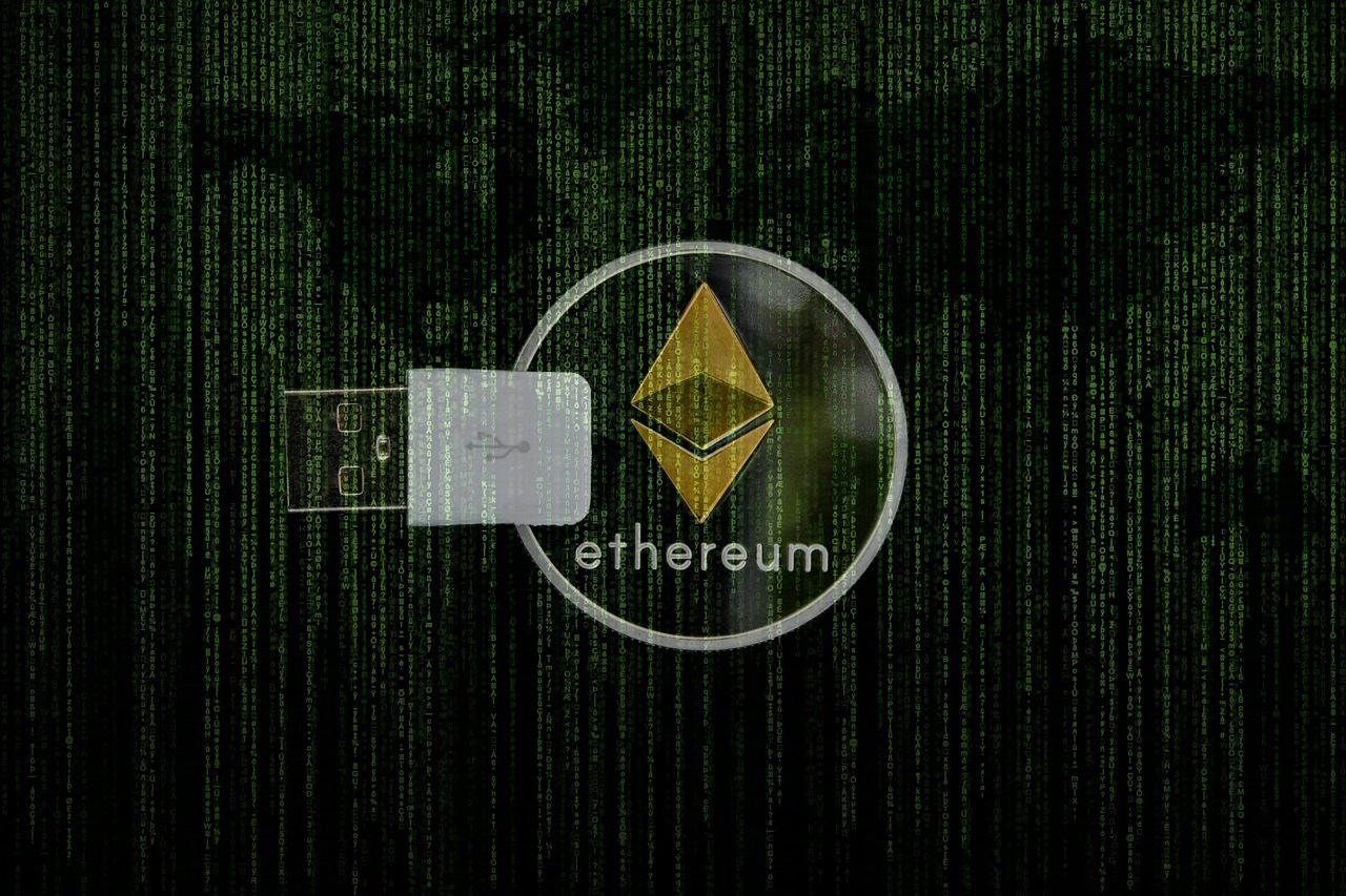 技术革新与用户体验融合，最新款收音机亮相，引领收听新潮流